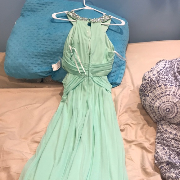 Prom dress - Picture 3 of 3